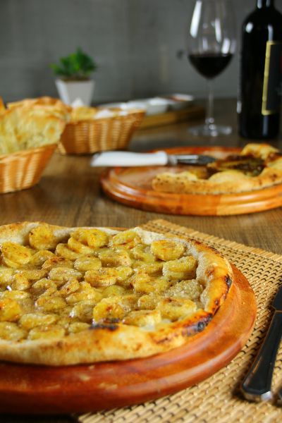 Pizza Banana com Canela